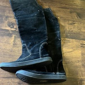 Blowfish black knee high boots w/ stitching